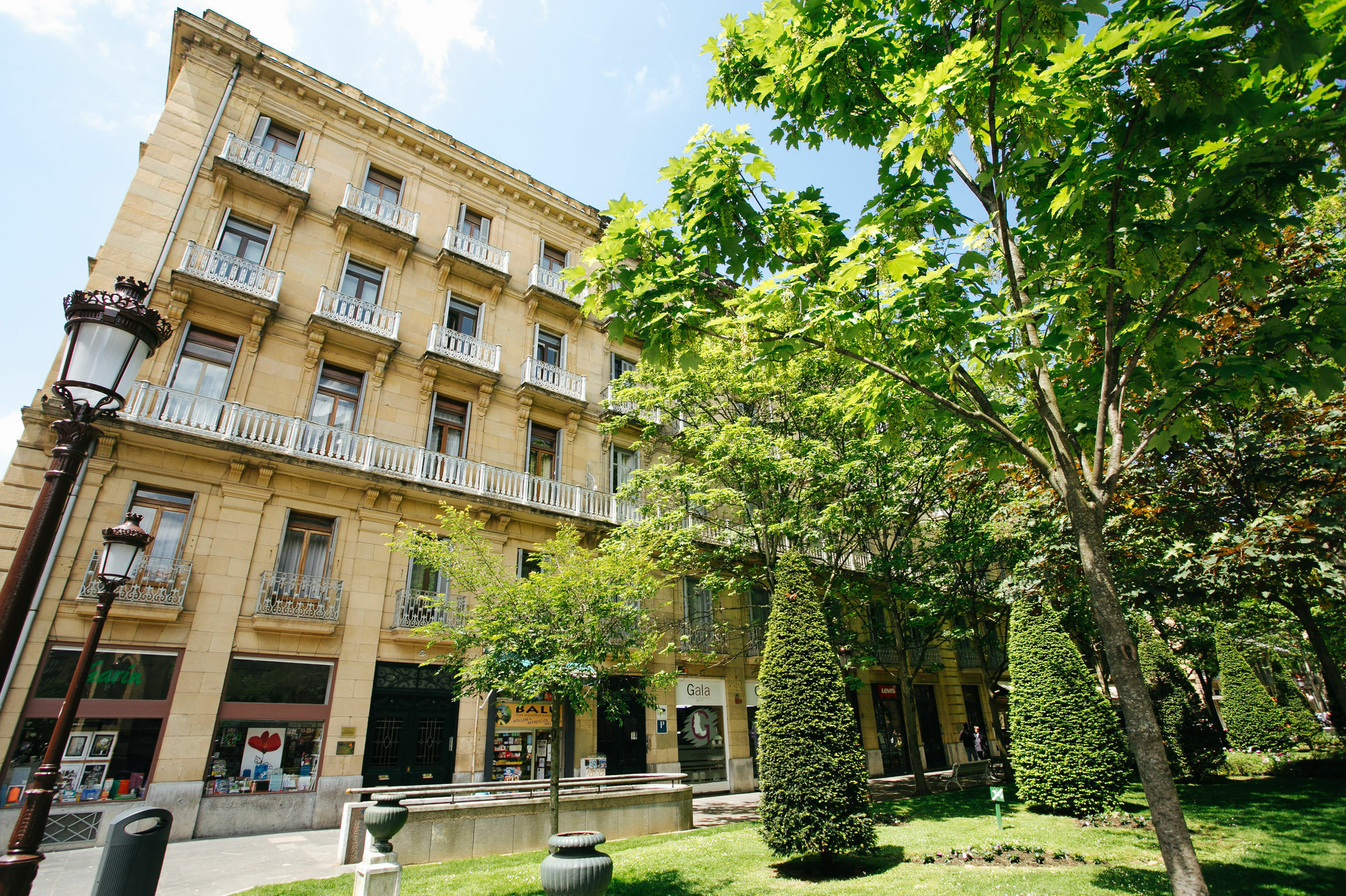Hostal San Ignacio Centro Saint-Sébastien Extérieur photo